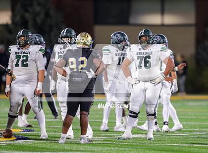 Thumbnail 1 in Muskogee vs Choctaw (OSSAA 6A-II Final) photogallery.