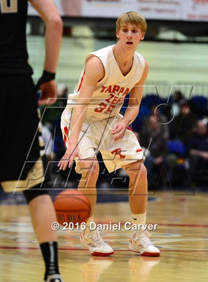 Thumbnail 2 in Nanuet vs Tappan Zee (Section 1 Class A Semifinal) photogallery.