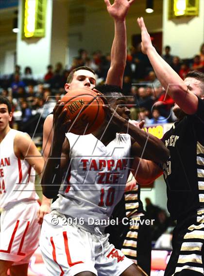 Thumbnail 1 in Nanuet vs Tappan Zee (Section 1 Class A Semifinal) photogallery.