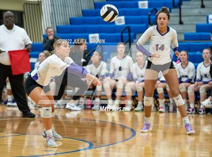 Thumbnail 3 in Cathedral vs. Brownsburg (IHSAA 4A Regional semi-final) photogallery.