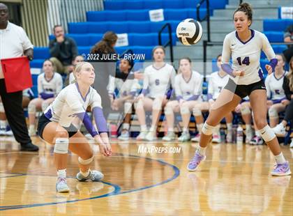 Thumbnail 3 in Cathedral vs. Brownsburg (IHSAA 4A Regional semi-final) photogallery.