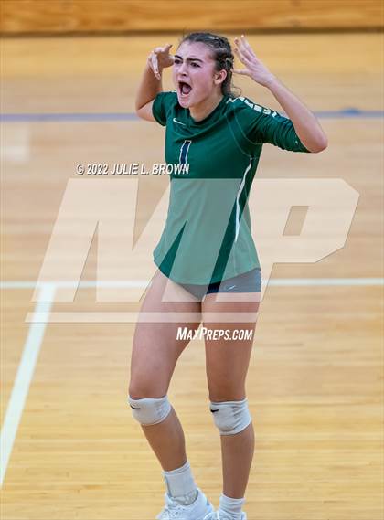 Thumbnail 3 in Cathedral vs. Brownsburg (IHSAA 4A Regional semi-final) photogallery.