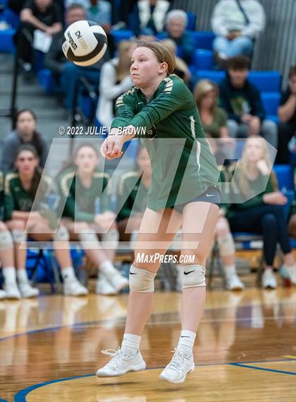 Thumbnail 1 in Cathedral vs. Brownsburg (IHSAA 4A Regional semi-final) photogallery.