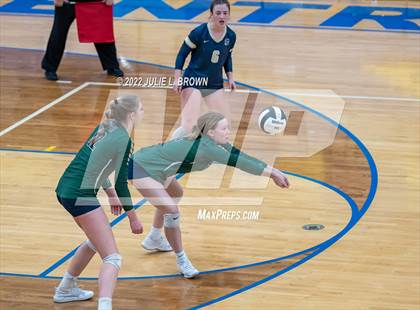Thumbnail 1 in Cathedral vs. Brownsburg (IHSAA 4A Regional semi-final) photogallery.