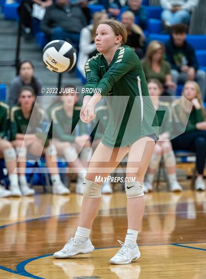 Thumbnail 2 in Cathedral vs. Brownsburg (IHSAA 4A Regional semi-final) photogallery.