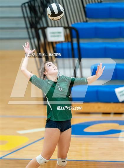 Thumbnail 3 in Cathedral vs. Brownsburg (IHSAA 4A Regional semi-final) photogallery.