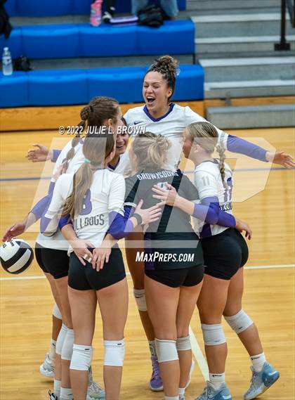 Thumbnail 1 in Cathedral vs. Brownsburg (IHSAA 4A Regional semi-final) photogallery.