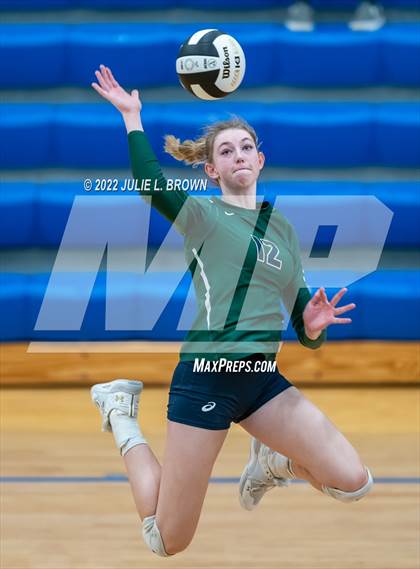 Thumbnail 2 in Cathedral vs. Brownsburg (IHSAA 4A Regional semi-final) photogallery.