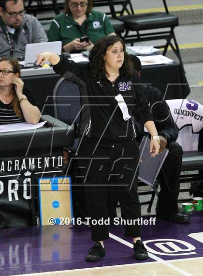 Thumbnail 2 in Sacramento vs. Elk Grove (CIF NorCal Regional D2 Final) photogallery.