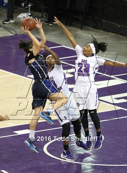 Thumbnail 1 in Sacramento vs. Elk Grove (CIF NorCal Regional D2 Final) photogallery.