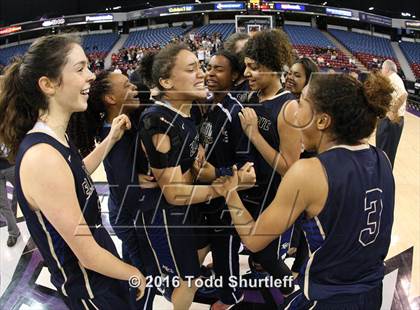Thumbnail 1 in Sacramento vs. Elk Grove (CIF NorCal Regional D2 Final) photogallery.