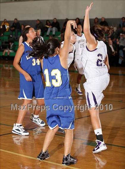 Thumbnail 1 in Louisville vs. Los Angeles Baptist (Providence Tournmanent) photogallery.