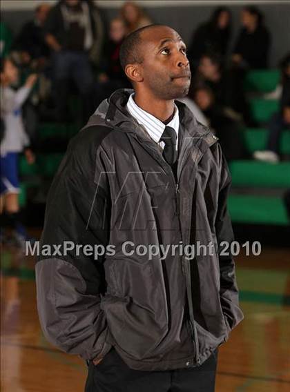 Thumbnail 2 in Louisville vs. Los Angeles Baptist (Providence Tournmanent) photogallery.