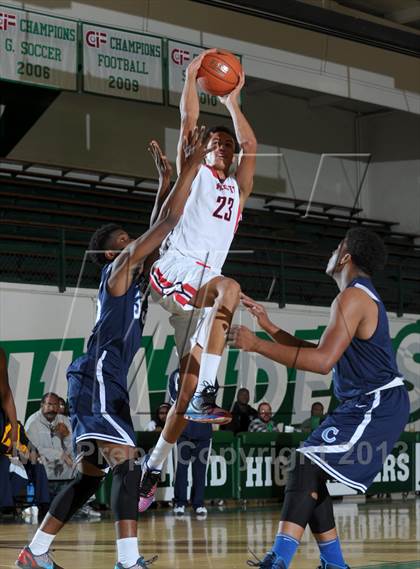 Thumbnail 1 in Compton vs. Redlands East Valley (Inland Empire Classic) photogallery.