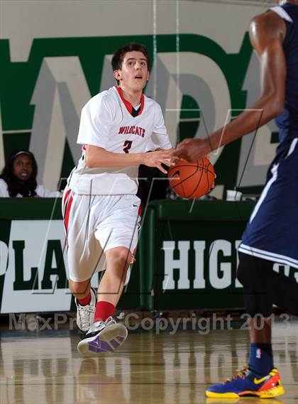 Thumbnail 2 in Compton vs. Redlands East Valley (Inland Empire Classic) photogallery.