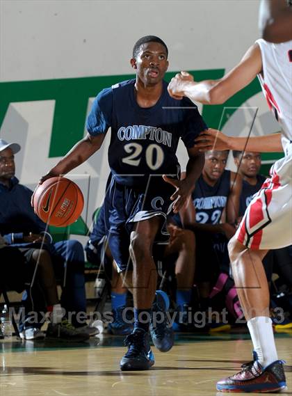 Thumbnail 2 in Compton vs. Redlands East Valley (Inland Empire Classic) photogallery.