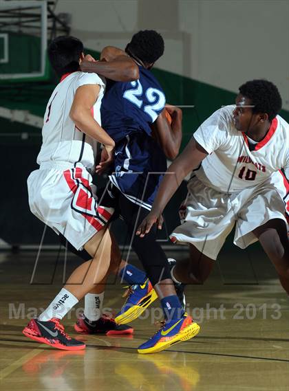 Thumbnail 2 in Compton vs. Redlands East Valley (Inland Empire Classic) photogallery.