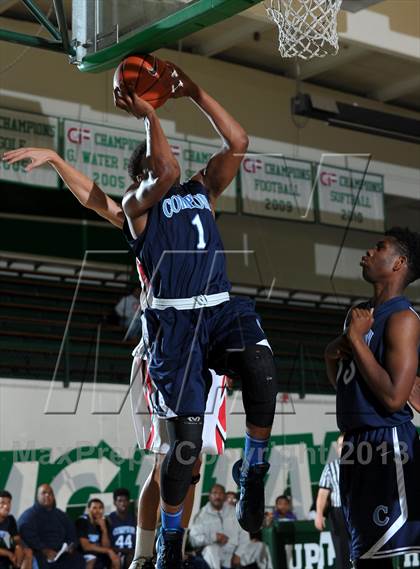 Thumbnail 1 in Compton vs. Redlands East Valley (Inland Empire Classic) photogallery.