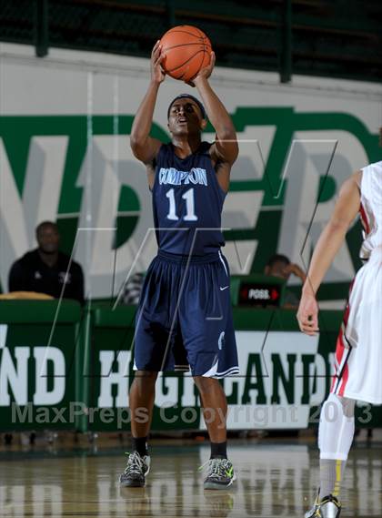Thumbnail 3 in Compton vs. Redlands East Valley (Inland Empire Classic) photogallery.