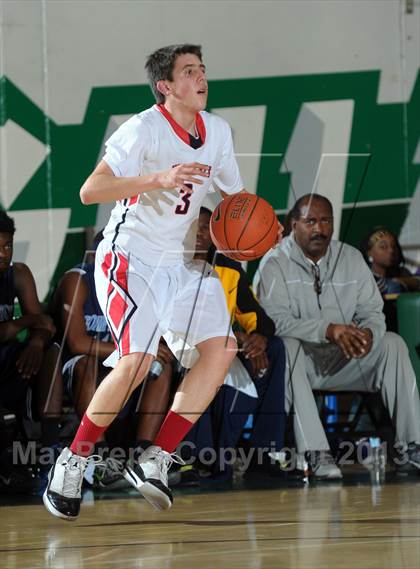 Thumbnail 3 in Compton vs. Redlands East Valley (Inland Empire Classic) photogallery.