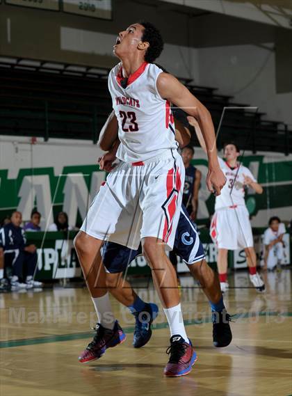 Thumbnail 1 in Compton vs. Redlands East Valley (Inland Empire Classic) photogallery.