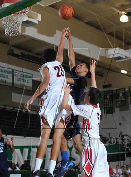 Thumbnail 3 in Compton vs. Redlands East Valley (Inland Empire Classic) photogallery.