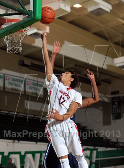 Thumbnail 3 in Compton vs. Redlands East Valley (Inland Empire Classic) photogallery.