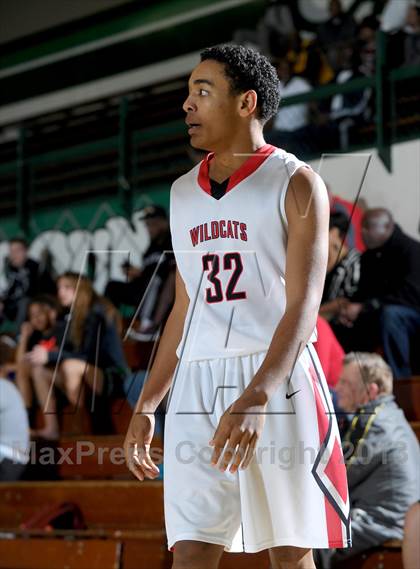 Thumbnail 1 in Compton vs. Redlands East Valley (Inland Empire Classic) photogallery.