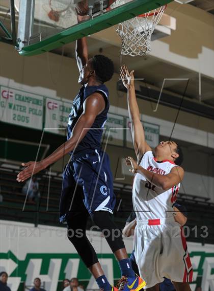 Thumbnail 3 in Compton vs. Redlands East Valley (Inland Empire Classic) photogallery.
