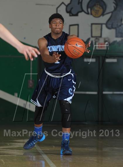 Thumbnail 1 in Compton vs. Redlands East Valley (Inland Empire Classic) photogallery.