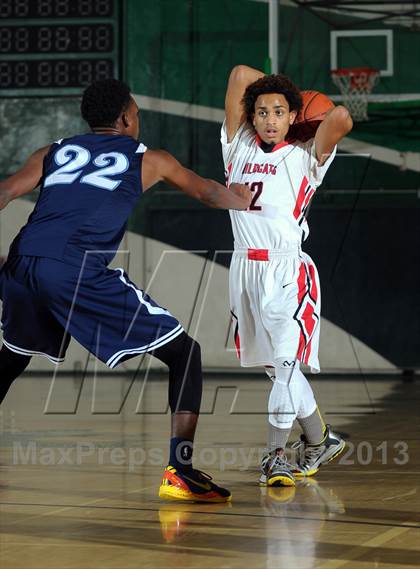 Thumbnail 3 in Compton vs. Redlands East Valley (Inland Empire Classic) photogallery.
