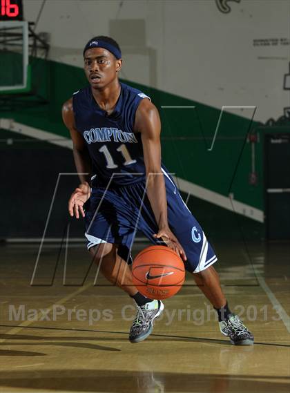 Thumbnail 3 in Compton vs. Redlands East Valley (Inland Empire Classic) photogallery.