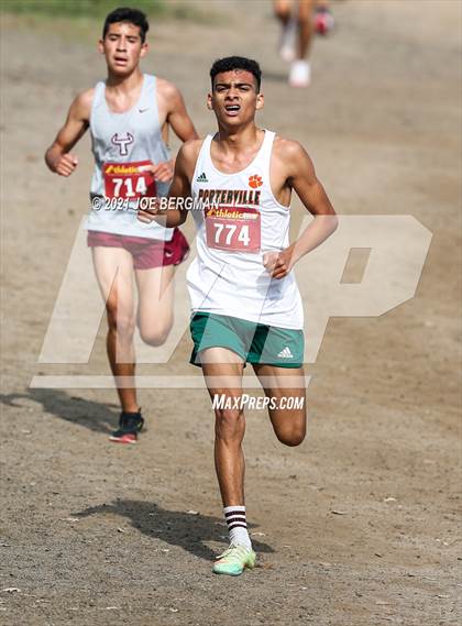 Thumbnail 1 in CIF Central Section Cross Country Championships (Boys D4 Race) photogallery.