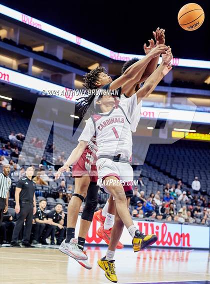 Thumbnail 1 in Bishop Alemany vs Santa Cruz (CIF State D3 Final) photogallery.