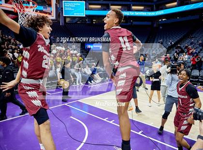 Thumbnail 1 in Bishop Alemany vs Santa Cruz (CIF State D3 Final) photogallery.
