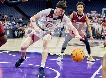 Thumbnail 3 in Bishop Alemany vs Santa Cruz (CIF State D3 Final) photogallery.