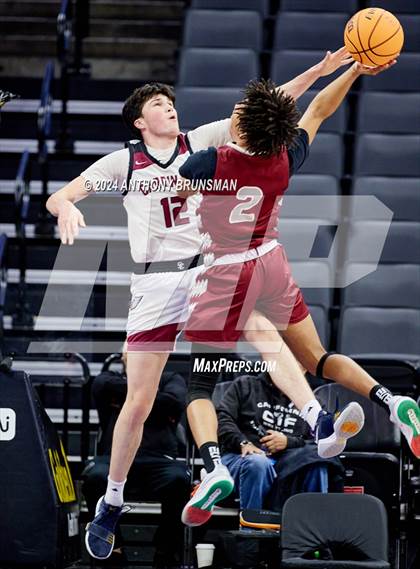 Thumbnail 2 in Bishop Alemany vs Santa Cruz (CIF State D3 Final) photogallery.