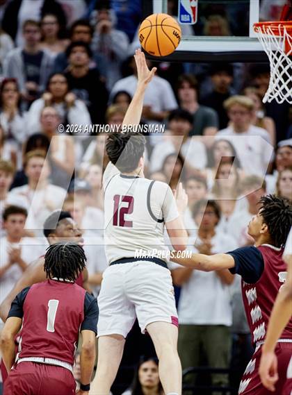 Thumbnail 1 in Bishop Alemany vs Santa Cruz (CIF State D3 Final) photogallery.