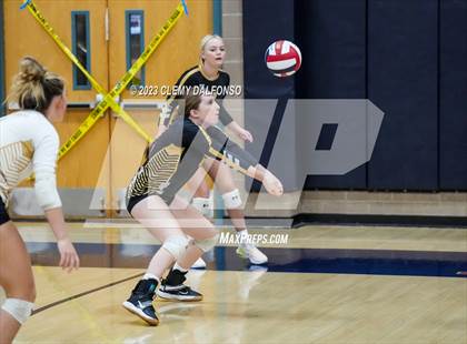 Thumbnail 1 in Monarch vs Dakota Ridge (Dakota Ridge Varsity Tournament) photogallery.