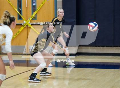Thumbnail 3 in Monarch vs Dakota Ridge (Dakota Ridge Varsity Tournament) photogallery.