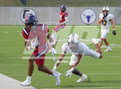 Thumbnail 3 in Jordan vs Tompkins photogallery.
