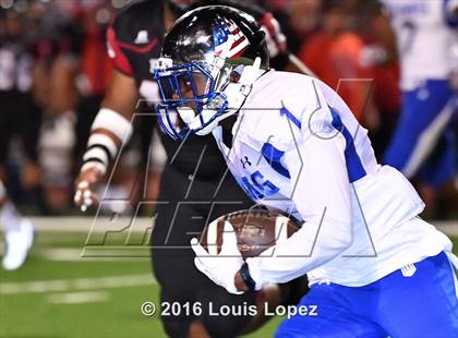 Thumbnail 3 in Centennial vs. IMG Academy (Honor Bowl Series) photogallery.