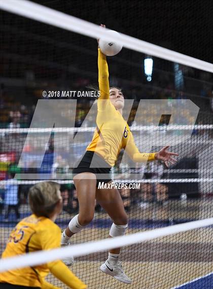 Thumbnail 3 in Windsor vs. Cherry Creek (CHSAA 5A Playoff) photogallery.