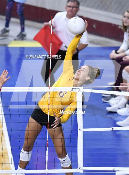 Thumbnail 2 in Windsor vs. Cherry Creek (CHSAA 5A Playoff) photogallery.