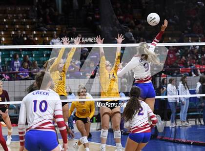 Thumbnail 1 in Windsor vs. Cherry Creek (CHSAA 5A Playoff) photogallery.