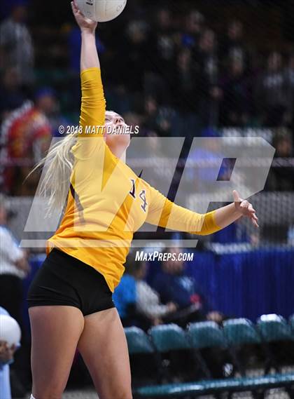 Thumbnail 3 in Windsor vs. Cherry Creek (CHSAA 5A Playoff) photogallery.