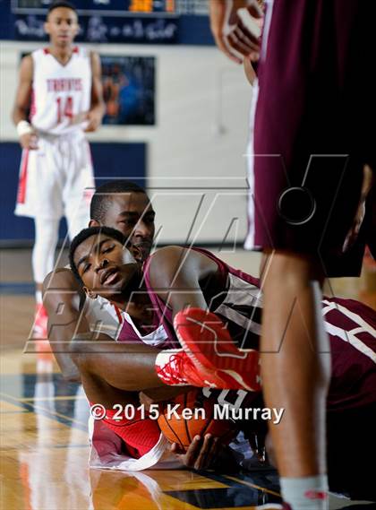 Thumbnail 2 in Fort Bend Travis vs Cy-Fair (Insperity Holiday Classic) photogallery.