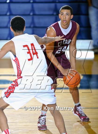 Thumbnail 1 in Fort Bend Travis vs Cy-Fair (Insperity Holiday Classic) photogallery.