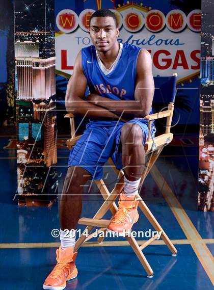 Thumbnail 2 in Bishop Gorman (Top 10 Preseason Photo Shoot) photogallery.