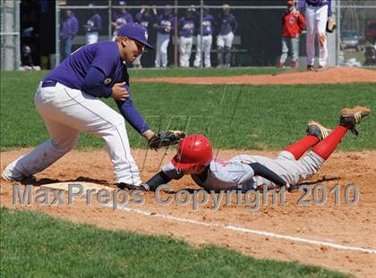 Thumbnail 3 in MIneola @ Islip photogallery.